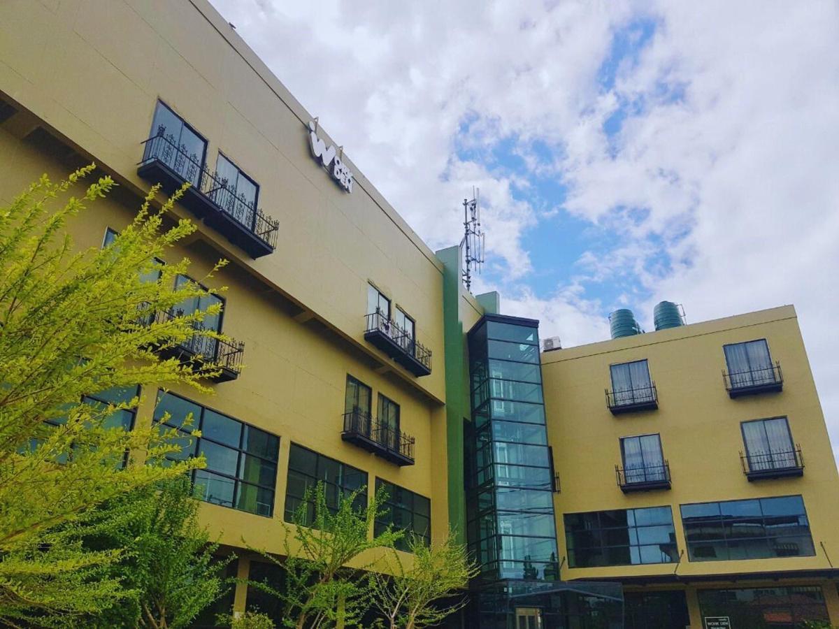 Work Den Chiangrai Hotel Chiang Rai Exterior photo